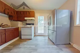 2021 Maywood St, Greensboro, NC 27403 - Photo 2
