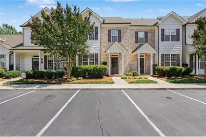 8 Viburnum Lane, Greensboro, NC 27455 - Photo 2