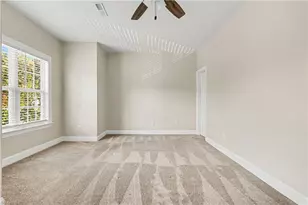 8 Viburnum Ln, Greensboro, NC 27455 - Photo 16