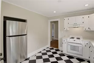 519 Gatewood Ave, High Point, NC 27262 - Photo 18