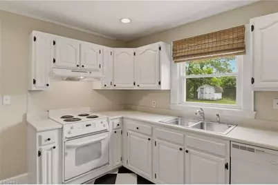 519 Gatewood Avenue, High Point, NC 27262 - Photo 16