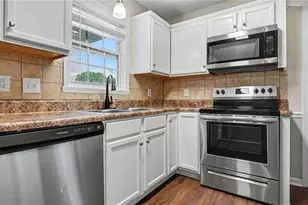 4055 Creekside Ct, Winston-Salem, NC 27127 - Photo 8