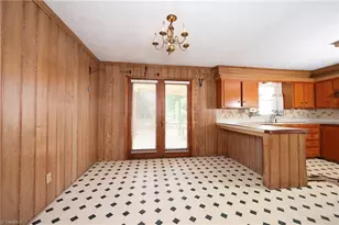 5751 Vickie Dr, Winston-Salem, NC 27106 - Photo 8