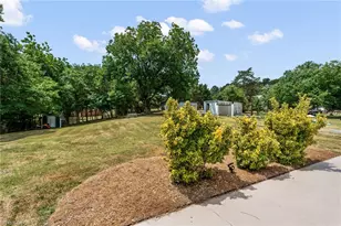 117 Sunset Dr, Randleman, NC 27317 - Photo 24