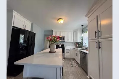 937 Glencoe Street, Winston-Salem, NC 27107 - Photo 8