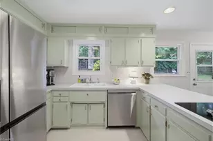 2743 Wildwood Ct, Winston-Salem, NC 27103 - Photo 4