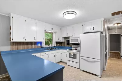 5325 Audrey Road, Greensboro, NC 27406 - Photo 14