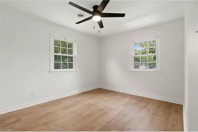4518 Oak Hollow Drive, High Point, NC 27265 - Photo 20