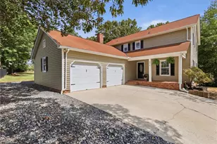 4518 Oak Hollow Dr, High Point, NC 27265 - Photo 1