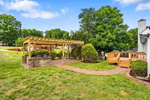 701 W Academy St, Madison, NC 27025 - Photo 28