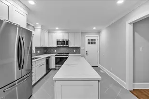 923 Greenwood Dr, Greensboro, NC 27410 - Photo 8