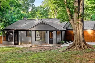923 Greenwood Dr, Greensboro, NC 27410 - Photo 6