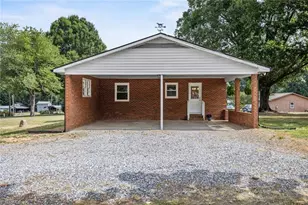 9771 Woodruff Rd, Kernersville, NC 27284 - Photo 32