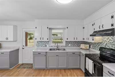 9771 Woodruff Road, Kernersville, NC 27284 - Photo 12
