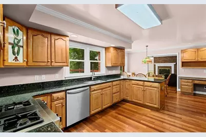 919 Woodbrook Drive, Greensboro, NC 27410 - Photo 12