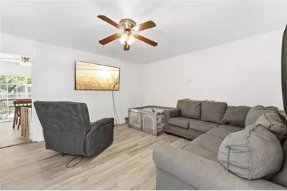 255 W 7th Street, Lexington, NC 27295 - Photo 8