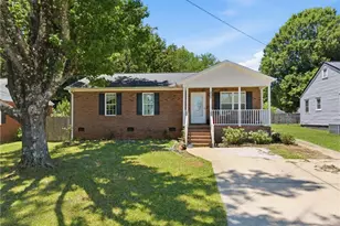 255 W 7th St, Lexington, NC 27295 - Photo 4