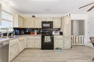 255 W 7th St, Lexington, NC 27295 - Photo 14