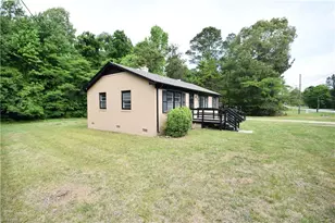 300 Martingale Dr, Gibsonville, NC 27249 - Photo 2