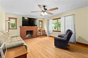 304 Armstrong Rd, Pilot Mountain, NC 27041 - Photo 4