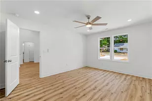 1318 Delaware Ave, Eden, NC 27288 - Photo 18
