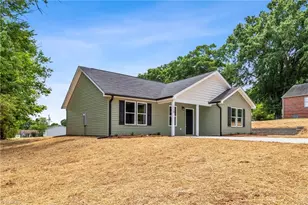 1318 Delaware Ave, Eden, NC 27288 - Photo 34