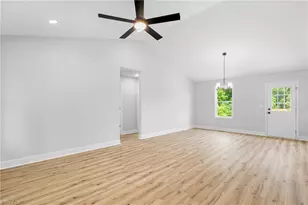 210 Merriman St, Eden, NC 27288 - Photo 4