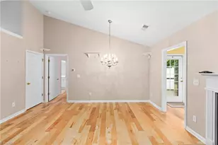 2074 Hibiscus Ln, Kernersville, NC 27284 - Photo 8
