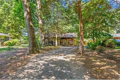634 Eisenhower Street, Yadkinville, NC 27055 - Photo 2