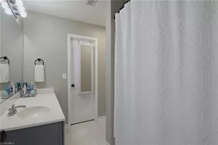 913 Topsail Dr, Browns Summit, NC 27214 - Photo 18