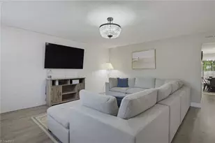 913 Topsail Dr, Browns Summit, NC 27214 - Photo 6