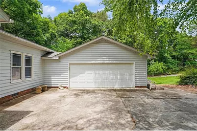 1801 Dantzler Drive, High Point, NC 27265 - Photo 40