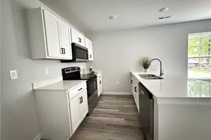 343 Frank Cherry St, Eden, NC 27288 - Photo 10