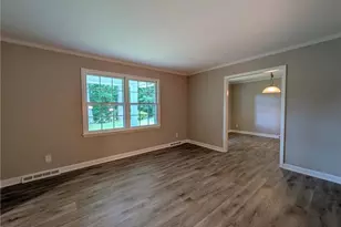 2696 Belwick Dr, Winston-Salem, NC 27106 - Photo 10