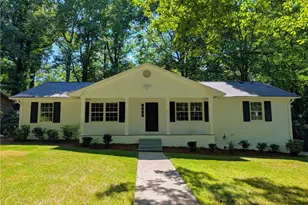 2696 Belwick Dr, Winston-Salem, NC 27106 - Photo 2
