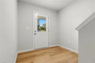 342 Poppy Ct, Eden, NC 27288 - Photo 4