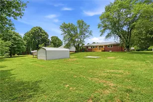 242 Island Dr, Madison, NC 27025 - Photo 38