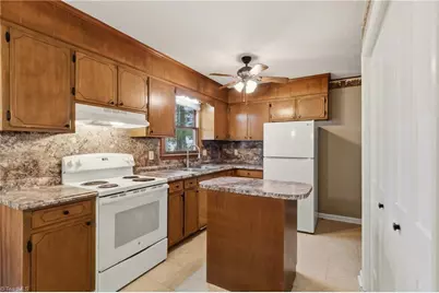 436 Elam Avenue, Eden, NC 27288 - Photo 10