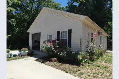 1239 Fairview Drive, Lexington, NC 27292 - Photo 26
