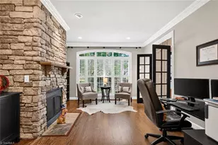 2546 N Beech Ln, Greensboro, NC 27455 - Photo 8
