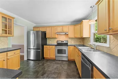 3725 Crestbrook Lane, Pfafftown, NC 27040 - Photo 6