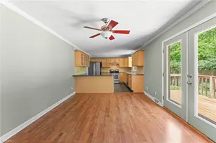 3725 Crestbrook Ln, Pfafftown, NC 27040 - Photo 4