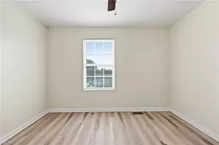 1801 Tucker St, Greensboro, NC 27405 - Photo 18