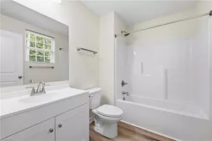 1801 Tucker St, Greensboro, NC 27405 - Photo 20