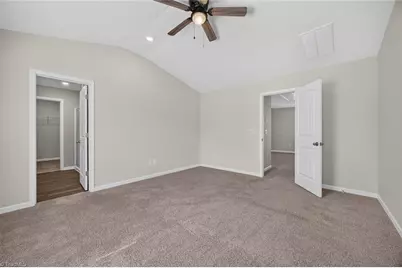 8 Hazelburn Court, Greensboro, NC 27405 - Photo 20