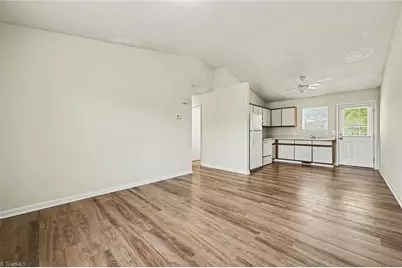 1019 Durham Street, Burlington, NC 27217 - Photo 10