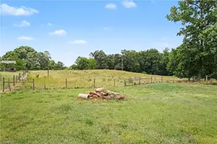 321 Lake Park Rd, Asheboro, NC 27205 - Photo 28