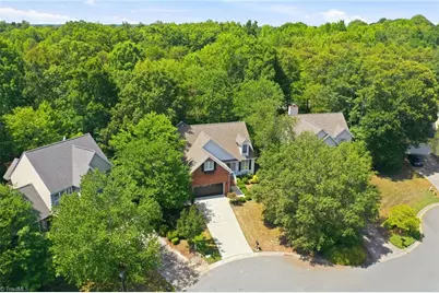 425 Turnberry Drive, Mebane, NC 27302 - Photo 2
