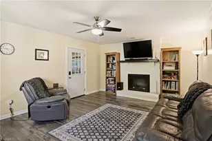 202 Turkey Hill Dr, King, NC 27021 - Photo 4