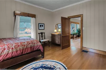 2103 N Thomas Avenue, Newton, NC 28658 - Photo 26